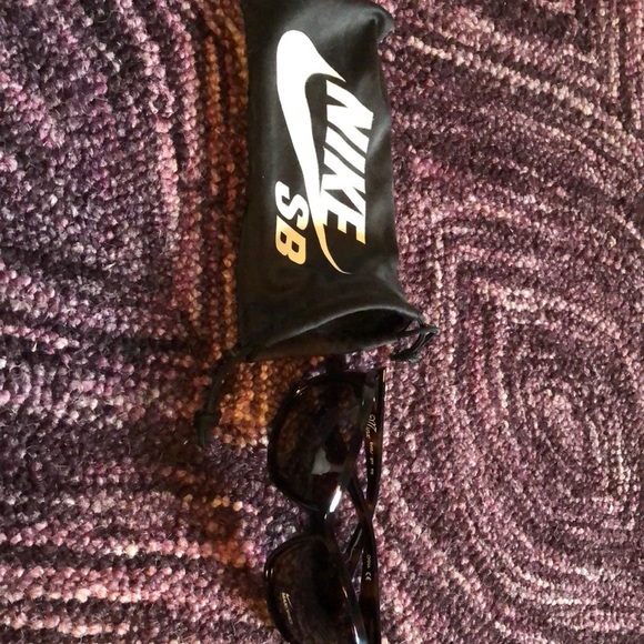 Nike Accessories - Beach ready! Nike Minx sunglasses tortoiseshell